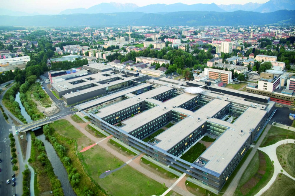 Klinikum Klagenfurt / DFA Dietmar Feichtinger Architectes