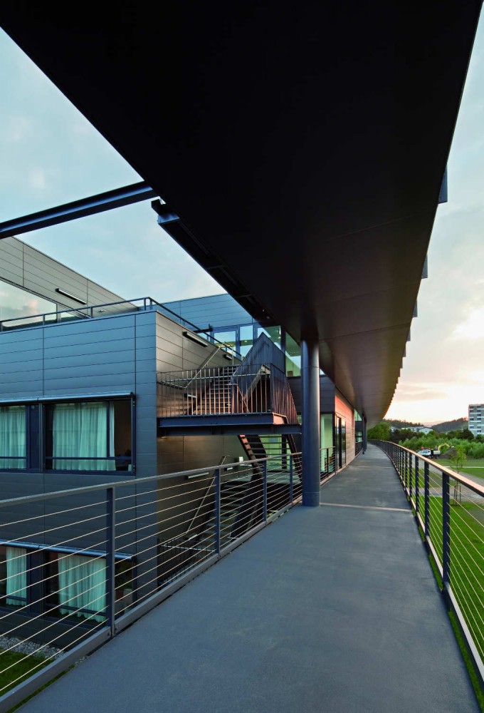 Klinikum Klagenfurt / DFA Dietmar Feichtinger Architectes © Hertha Hurnaus