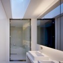 Residence in Kurakuen / NRM-Architects Office Residence in Kurakuen / NRM-Architects Office © Eiji Tomita