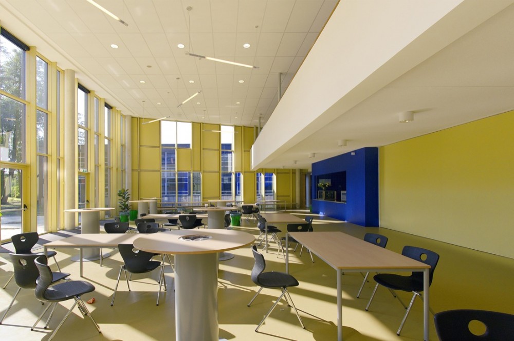 Melanchthon College Schiebroek / OIII Architecten