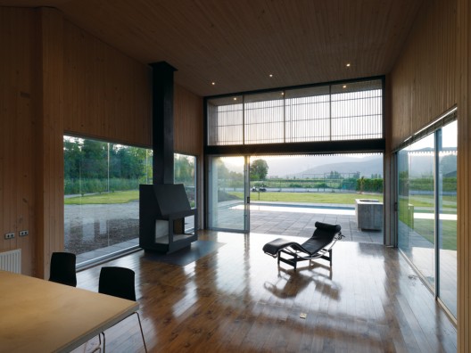 Finger Joint House / LAND Arquitectos