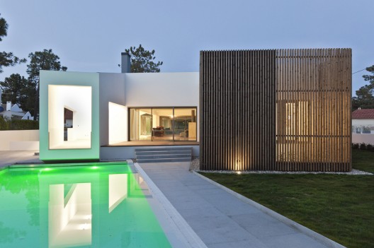 House In Vale Bem / espaço a3