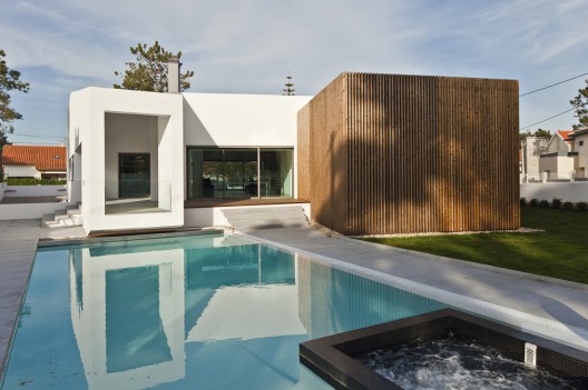 House In Vale Bem / espaço a3