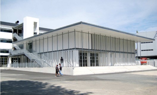 Restructuring And Extension Of The Albert Claveille High School / ARTUR Architectes Mandataire