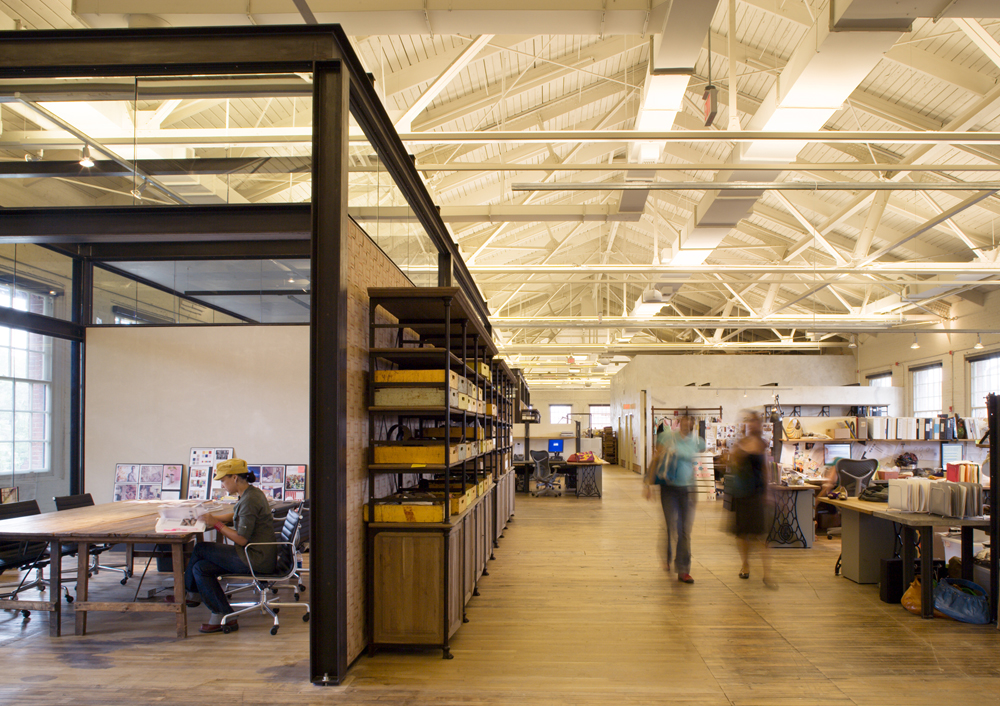 Urban Outfitters Corporate Campus / Meyer, Scherer & Rockcastle
