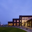 Urban Outfitters Corporate Campus / Meyer, Scherer & Rockcastle