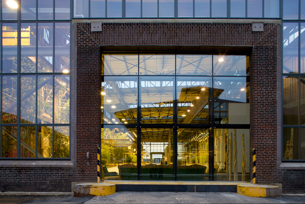 Urban Outfitters Corporate Campus / Meyer, Scherer & Rockcastle