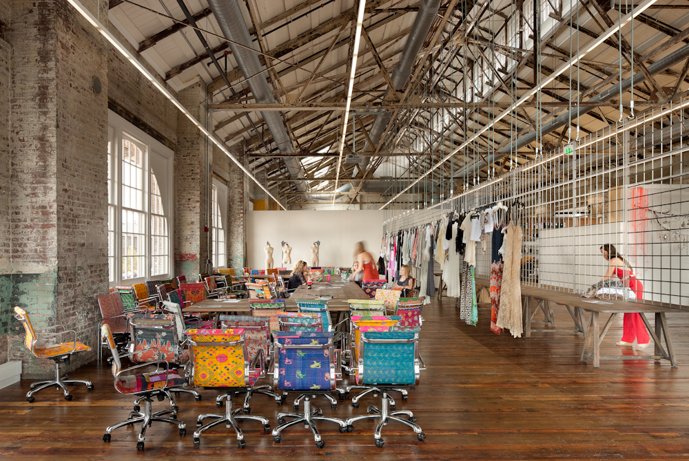 Urban Outfitters Corporate Campus / Meyer, Scherer & Rockcastle