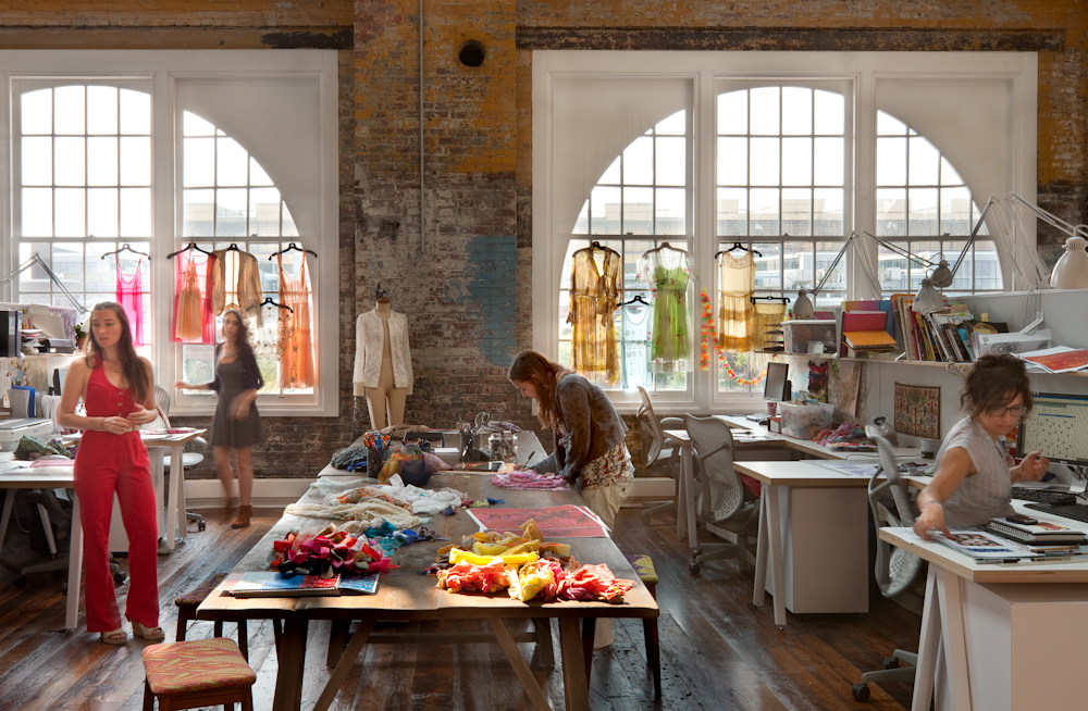 Urban Outfitters Corporate Campus / Meyer, Scherer & Rockcastle