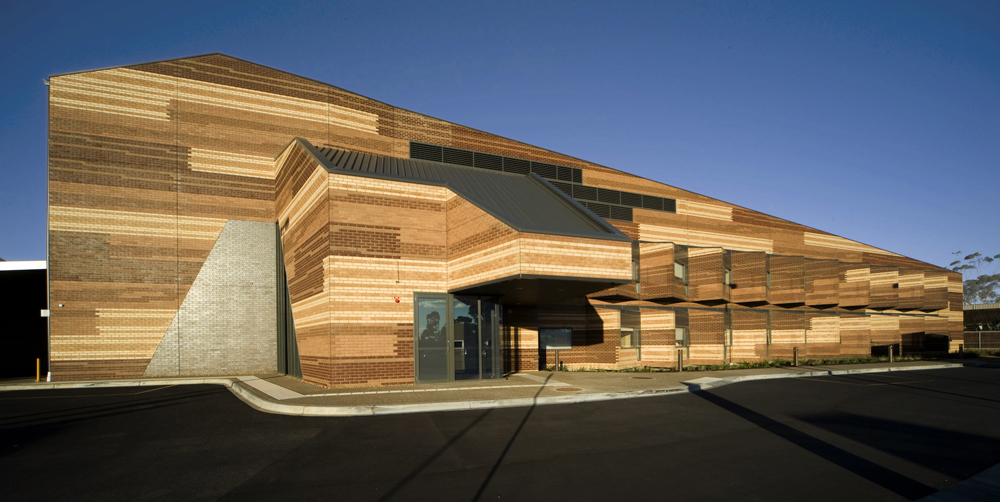 Mornington Centre / Lyons