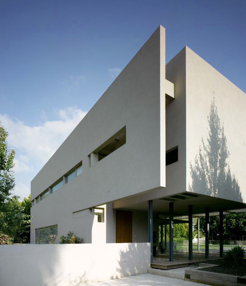 Aharoni House / STAV