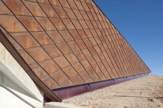 Faustino Winery / Foster + Partners