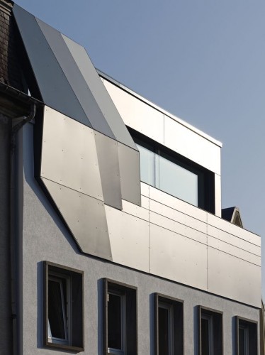 Roof Top Office Dudelange / dagli + atélier d'architecture