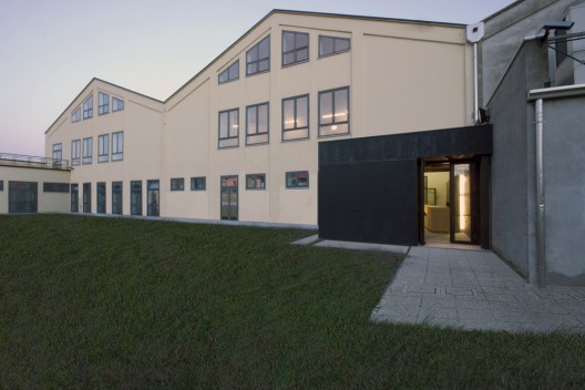 MiNO, Migliarino Hostel / Antonio Ravalli Architetti