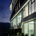 Smooth Building / Jorge Hernandez de la Garza