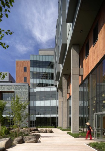 St. Anthony Hospital / ZGF Architects LLP