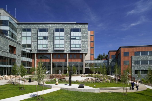St. Anthony Hospital / ZGF Architects LLP