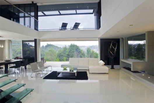 Casa las Palmas / Carlos Eduardo Molina Londoño Architect