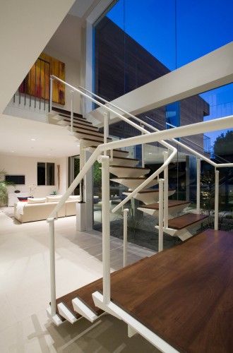 House on Kilrenney Avenue / IKONIKO