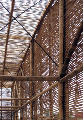 El Camión Restaurant / LLONA + ZAMORA Arquitectos + Fernando Mosquera