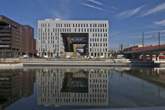 Le Monolithe / MVRDV