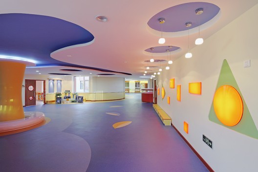 Dalian School / Debbas Architecture