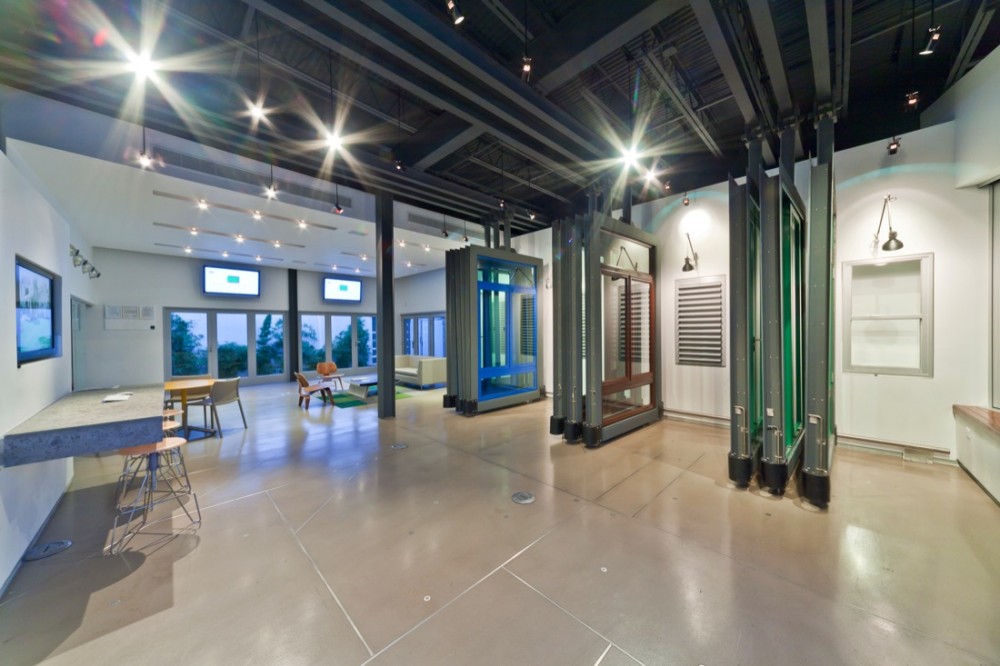 AirMaster Gallery / Urbana