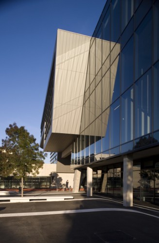 Evelyn Grace Academy / Zaha Hadid