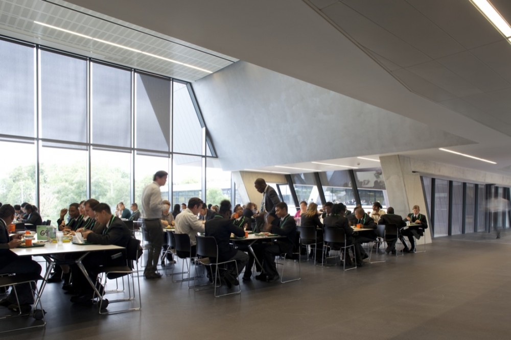 Evelyn Grace Academy / Zaha Hadid © Luke Hayes
