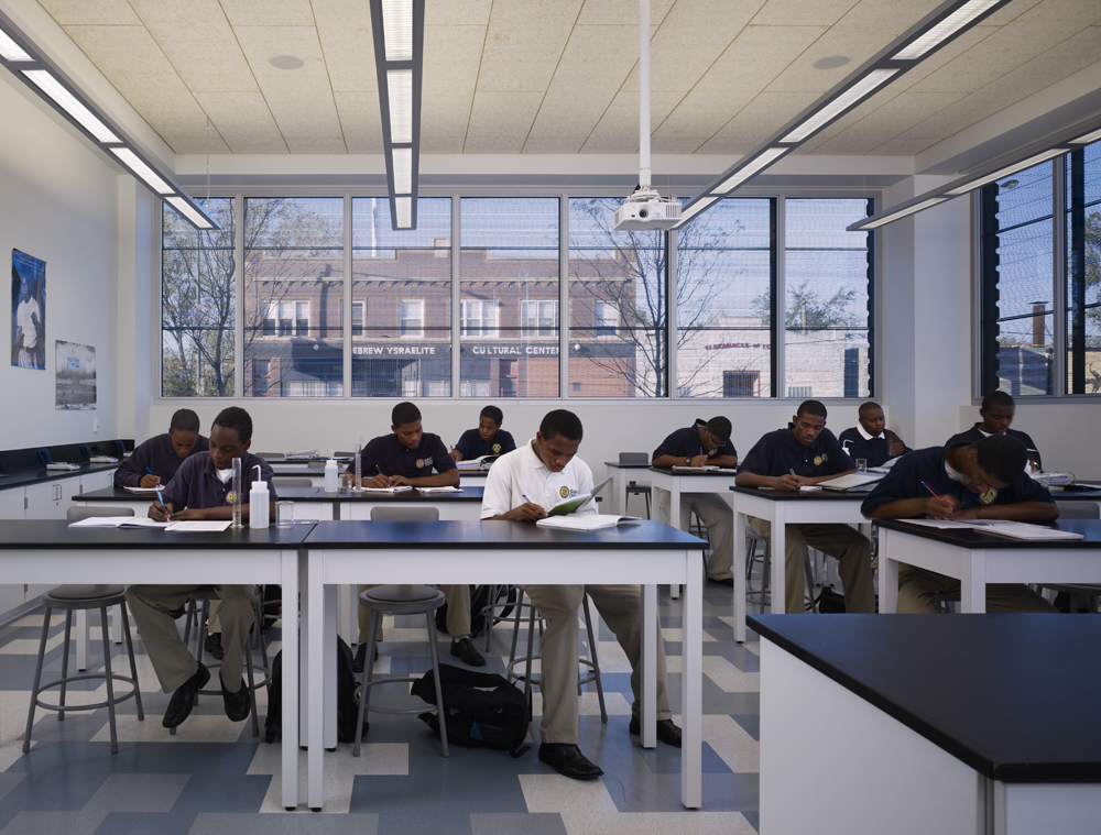 Gary Comer College Prep / John Ronan Architects