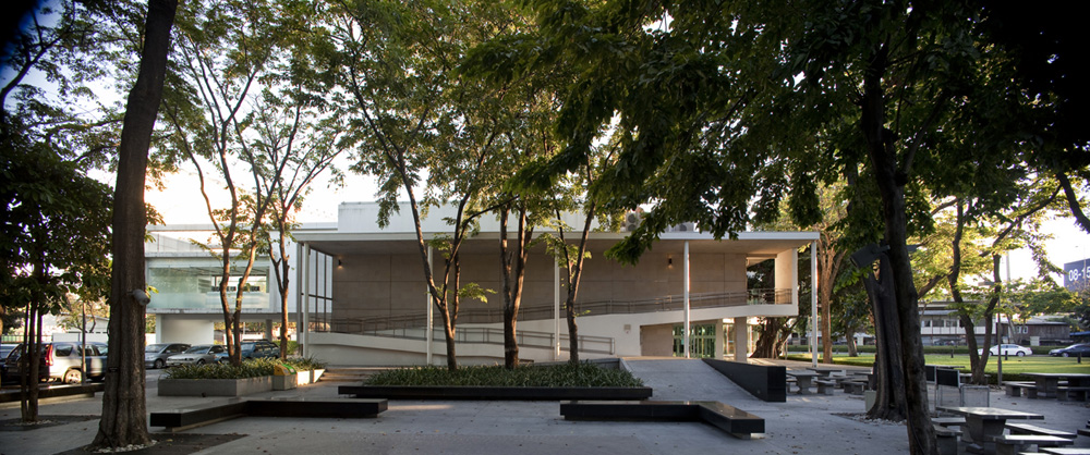 Bangkok University Admission and Information Center / OFFICE AT Co.