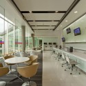 Bangkok University Admission and Information Center / OFFICE AT Co. Bangkok University Admission and Information Center / OFFICE AT Co. © Wison Tungthunya