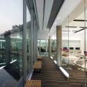 Bangkok University Admission and Information Center / OFFICE AT Co. Bangkok University Admission and Information Center / OFFICE AT Co. © Wison Tungthunya