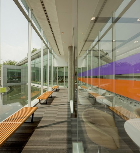 Bangkok University Admission and Information Center / OFFICE AT Co.