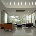 Bangkok University Admission and Information Center / OFFICE AT Co. Bangkok University Admission and Information Center / OFFICE AT Co. © Wison Tungthunya