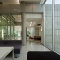 Bangkok University Admission and Information Center / OFFICE AT Co. Bangkok University Admission and Information Center / OFFICE AT Co. © Wison Tungthunya