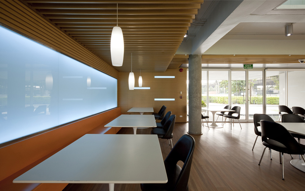 Bangkok University Admission and Information Center / OFFICE AT Co.