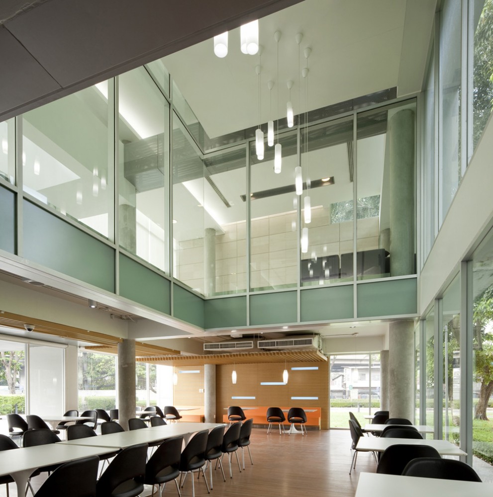 Bangkok University Admission and Information Center / OFFICE AT Co.