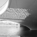 Spencer Dock Bridge / Amanda Levete Architects © Gidon Fuehrer