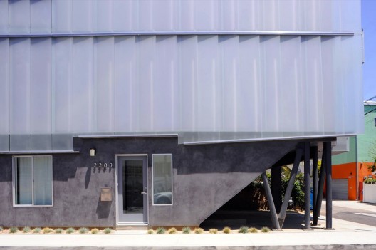 Glass Townhomes / Sander Architects