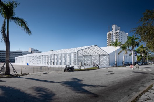 Temporary Structure On Miami Beach / Design Miami/