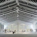 Temporary Structure On Miami Beach / Design Miami/ Temporary Structure On Miami Beach / Design Miami/ © Michael Stavaridis