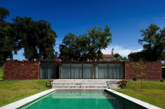 House In Viana do Castelo / Miguel Ferreira dos Santos
