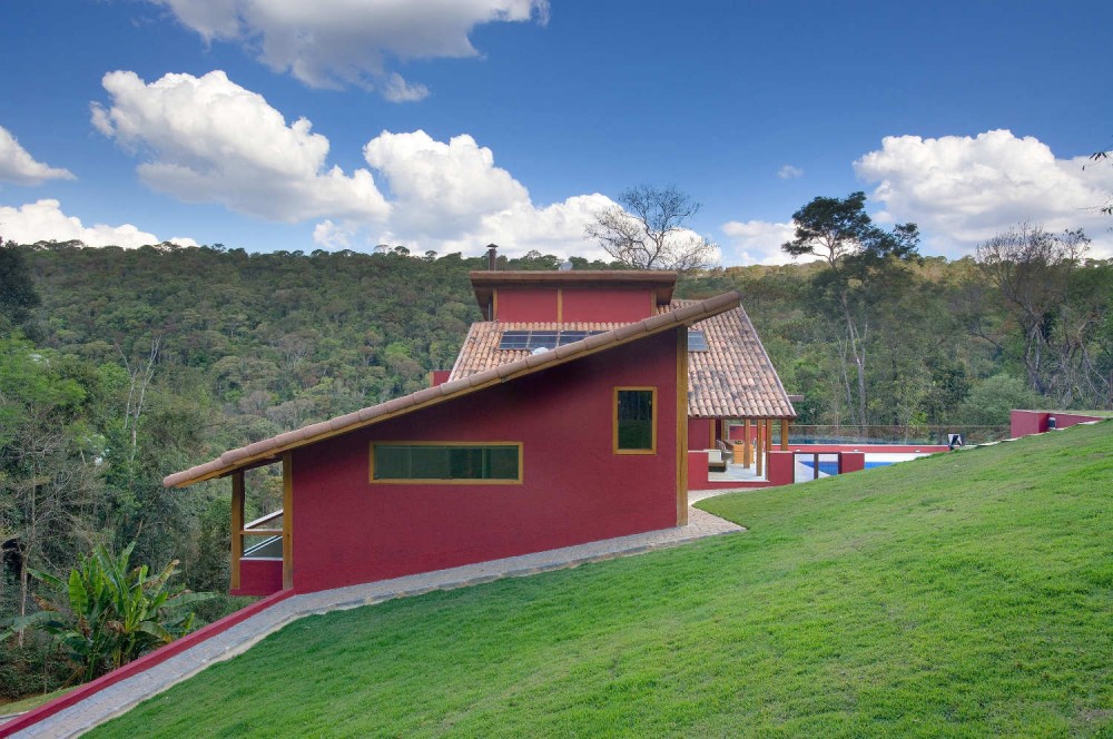 Forest House In Horizonte / David Guerra