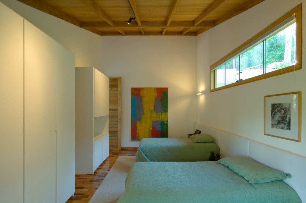 Forest House In Horizonte / David Guerra