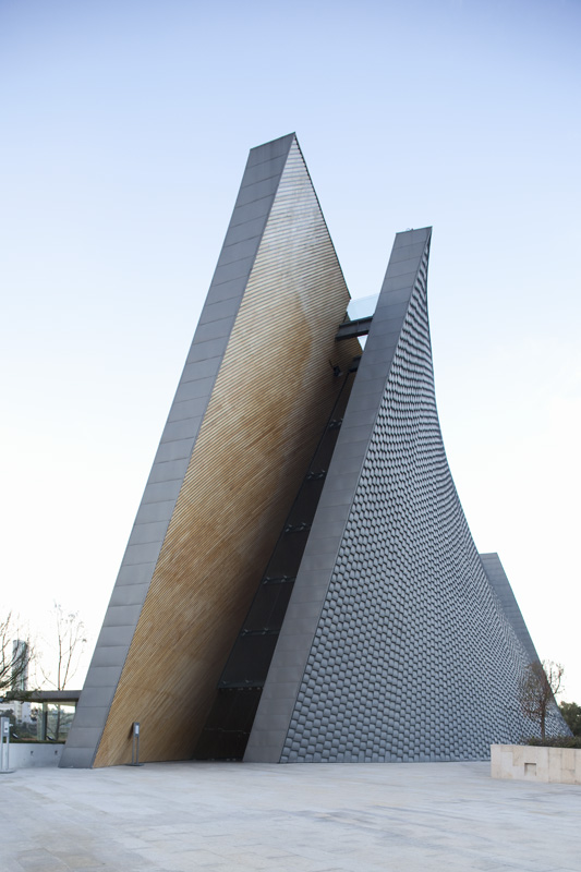 San Josemaría Escrivá Church / Javier Sordo Madaleno Bringas