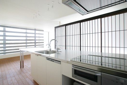 House With Concrete Louvers / StudioGreenBlue