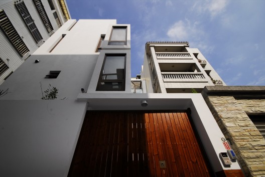 Nian's Residence / Chen Tien Chu