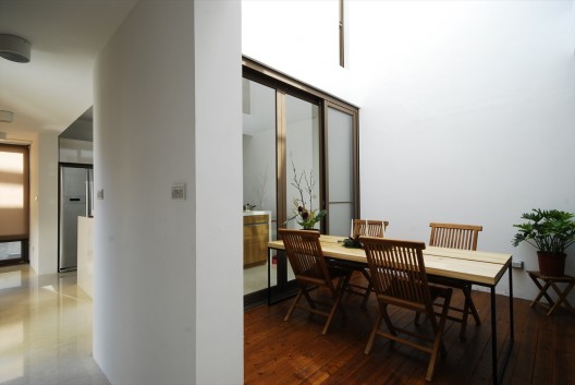 Nian's Residence / Chen Tien Chu