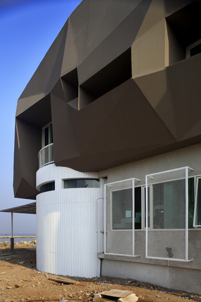 KCN Office / Atelier Cosmas Gozali